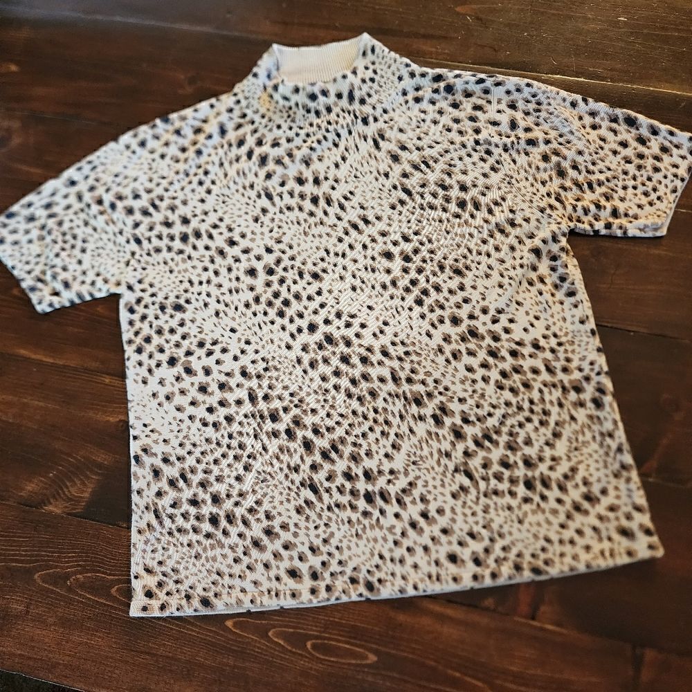 August Silk Petites Short Sleeve Nock Turtlneck Silk Animal Print Sweater Size M